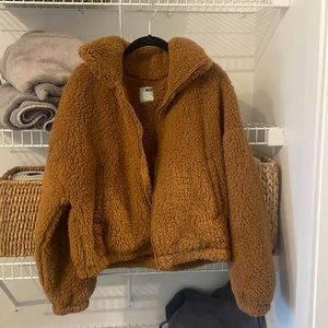 Brown/tan fluffy jacket